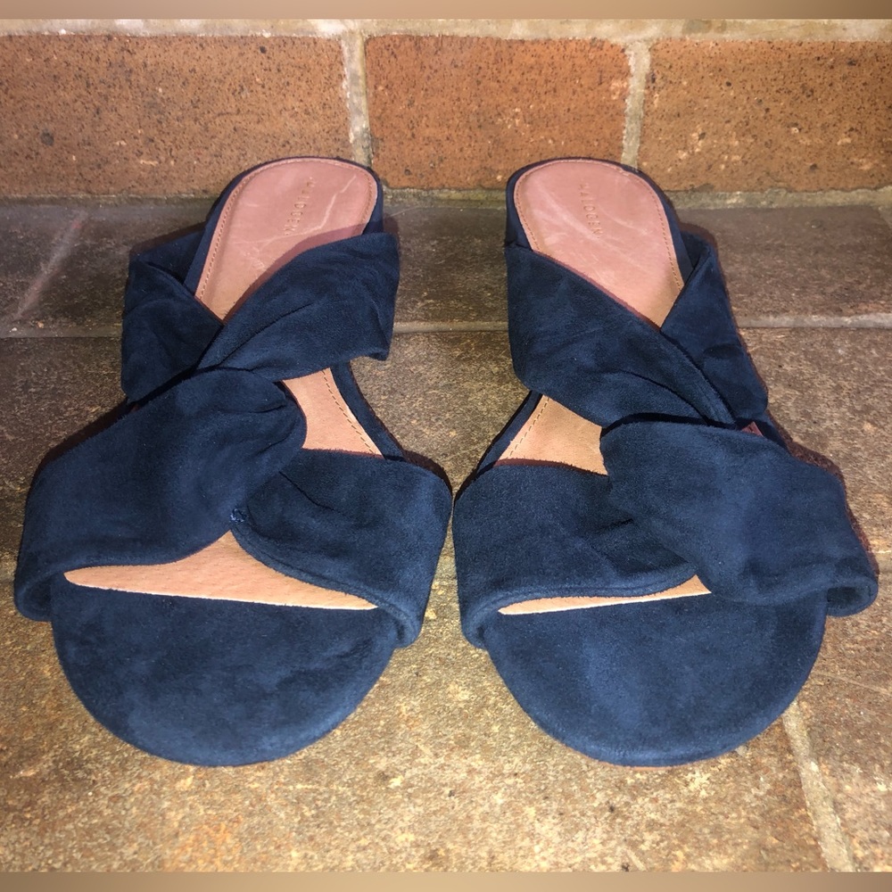 Halogen Andre Blue Suede-Like Slip Slide Sandals Sz 8